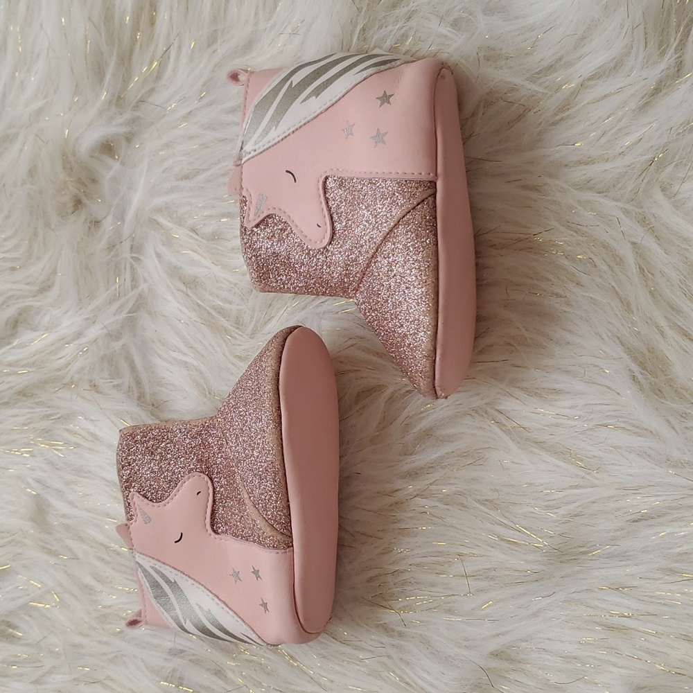 Baby girls pink unicorn soft boots Size 4
